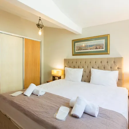 اسطنبول® استقلال *